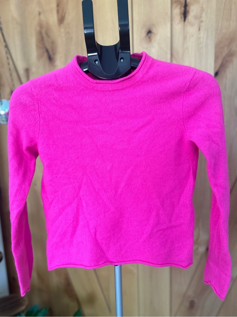 AQUA Cashmere Hot Pink Rolled Edge Crewneck Sweater Size XS 100% Cashmere